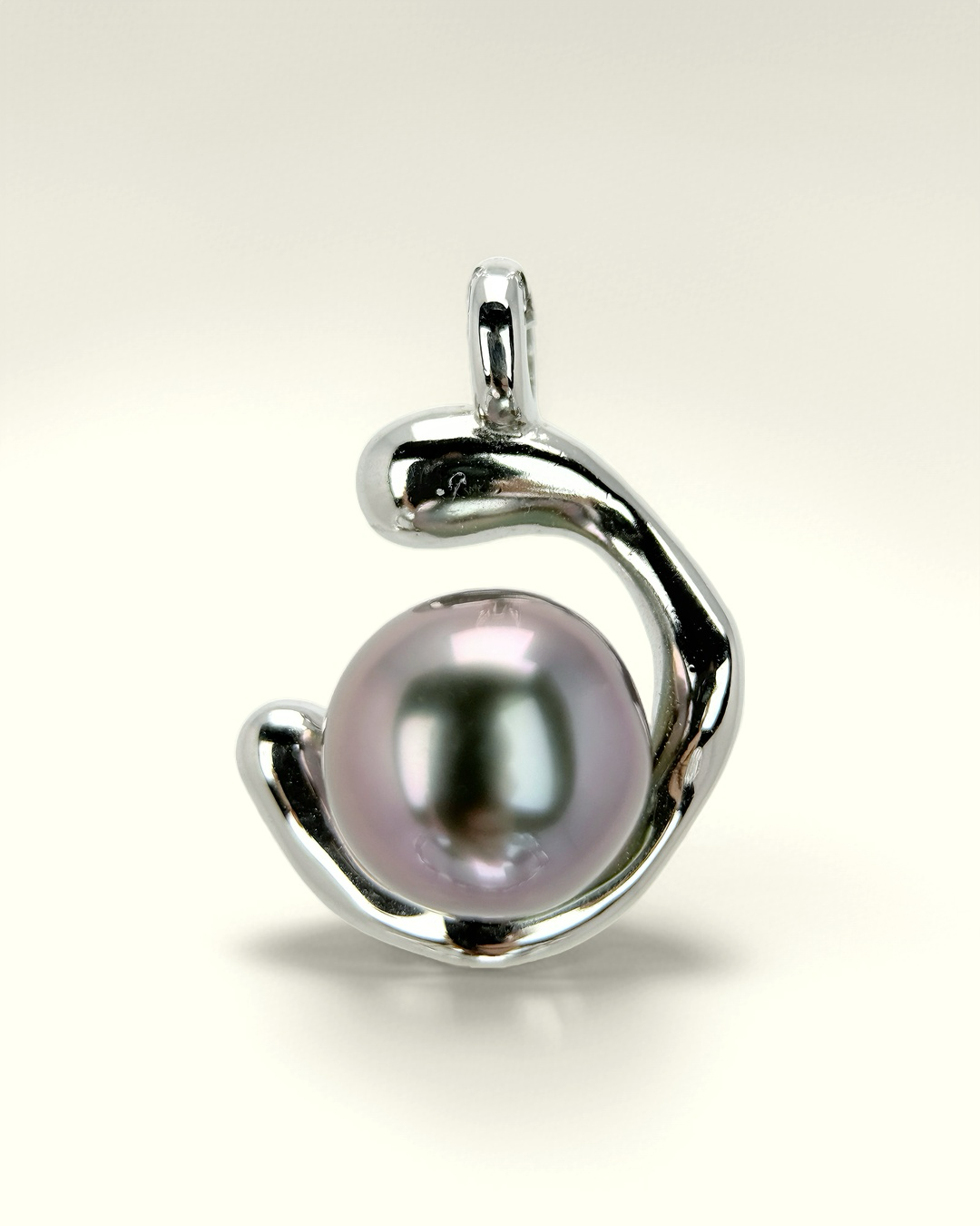 MIREA | The Moon Pendant