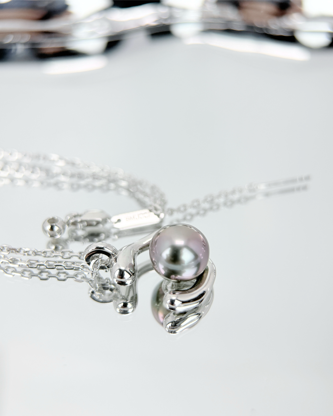 MIREA | The Moon Pendant
