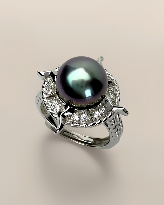 Nyra | Sculpted Ring with Violet-Green Tahitian Pearl
