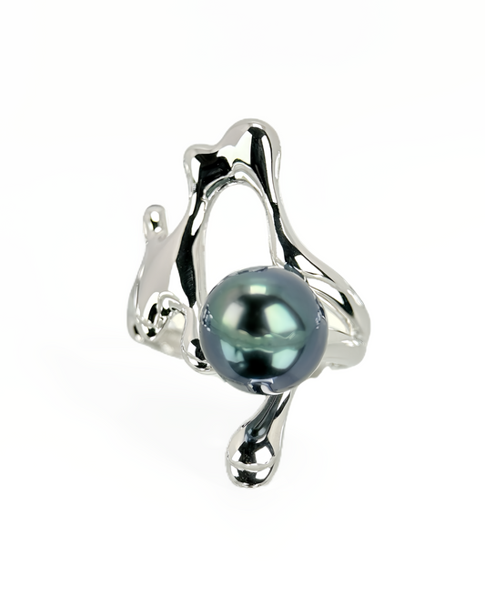 Thalassa | Natural baroque Tahitian pearl Ring