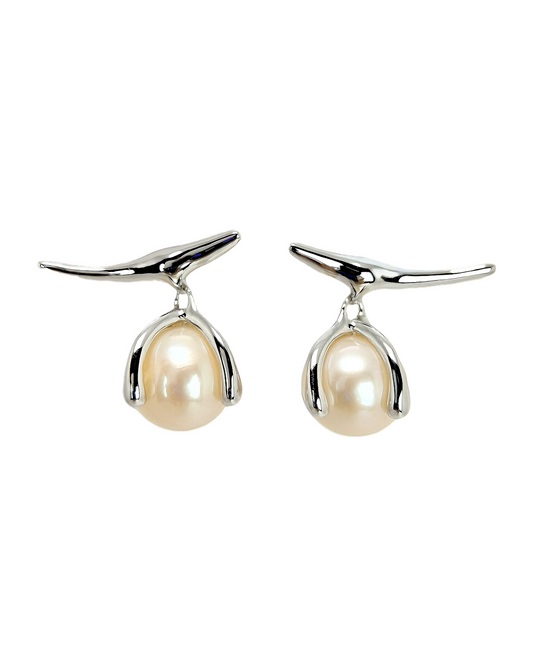 Solenne | Cream-Gold Pearl Stud Earrings