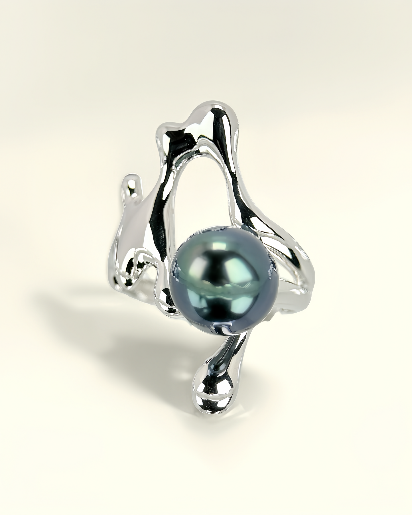 Thalassa | Natural baroque Tahitian pearl Ring