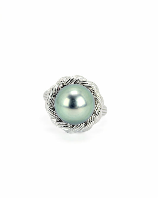 Sylvaine | Floral Ring with Green Tahitian Pearl