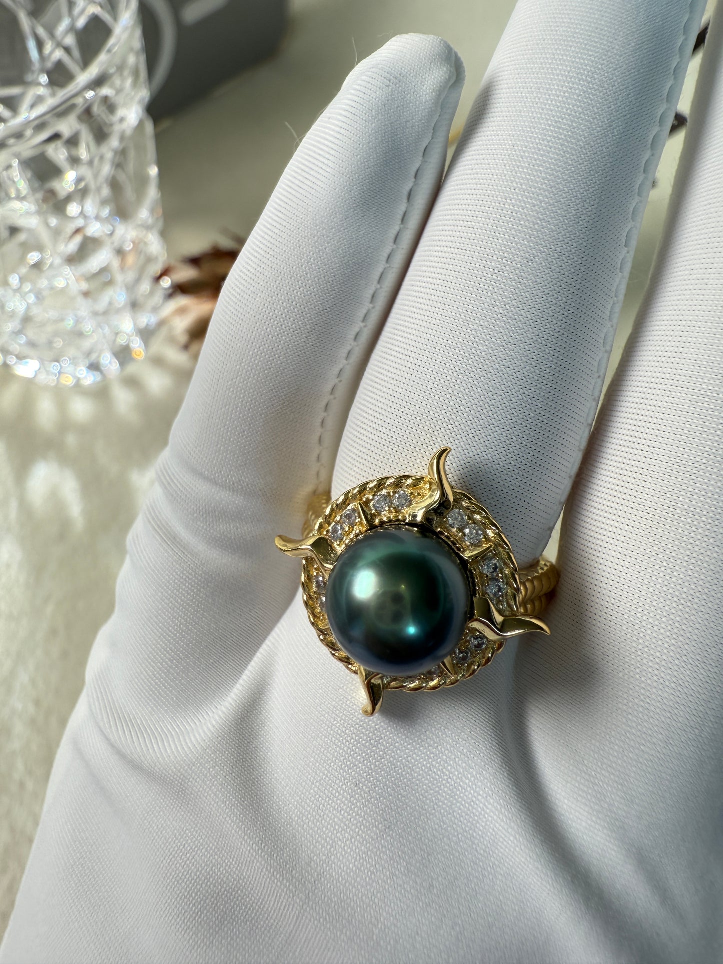 Solara | Adjustable Sun Ring with Green Tahitian Pearl