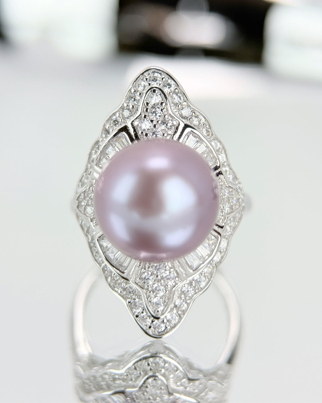 Viola | Vintage-Inspired Ring with Purple Freshwater Pearl