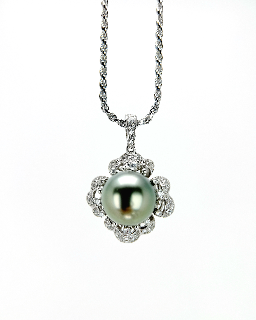 DARIELLE | Bloom of Serenity Pendant