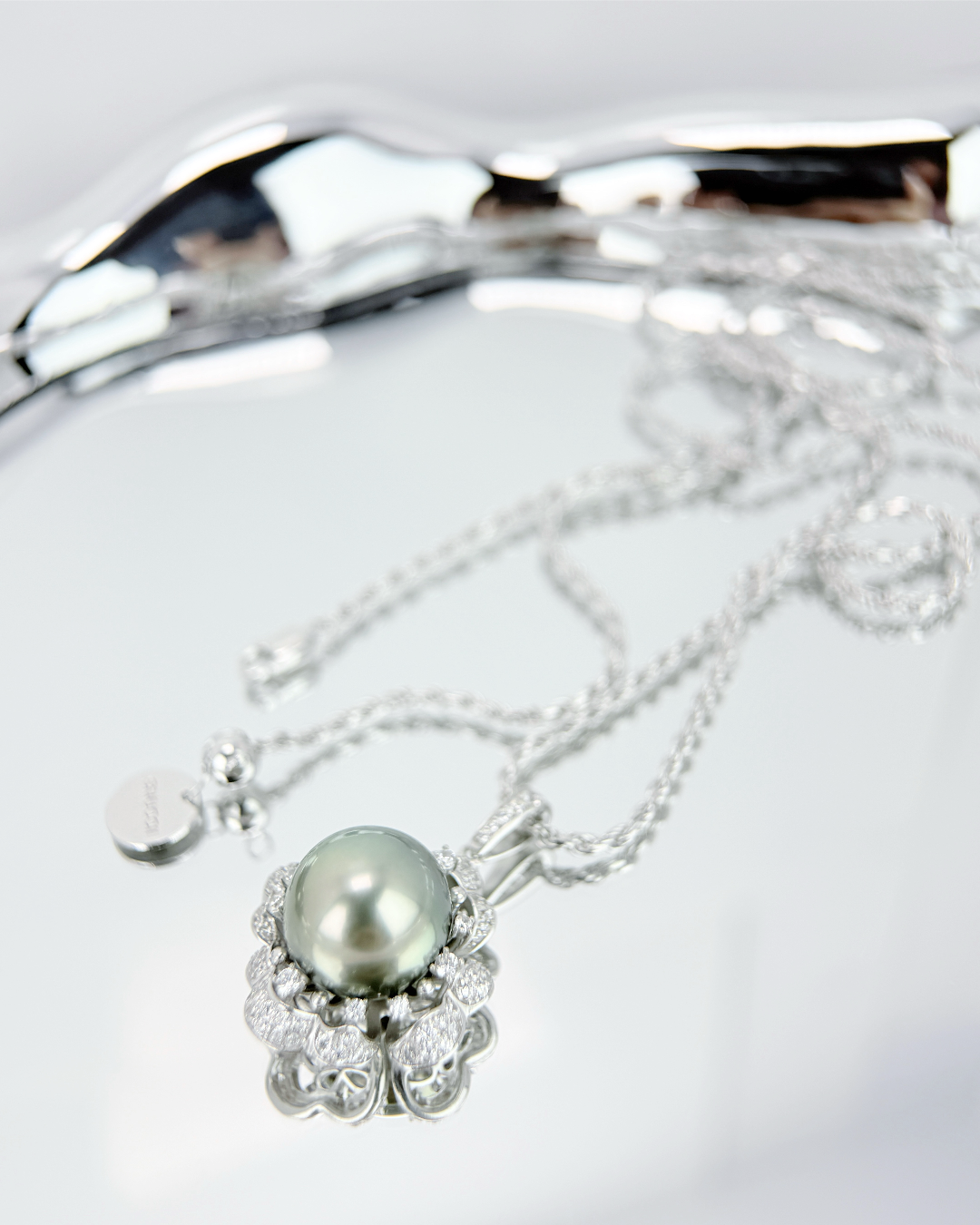DARIELLE | Bloom of Serenity Pendant