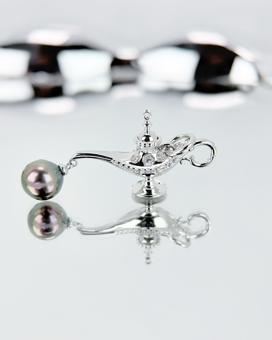 RALEYA | Magic Lamp Pendant
