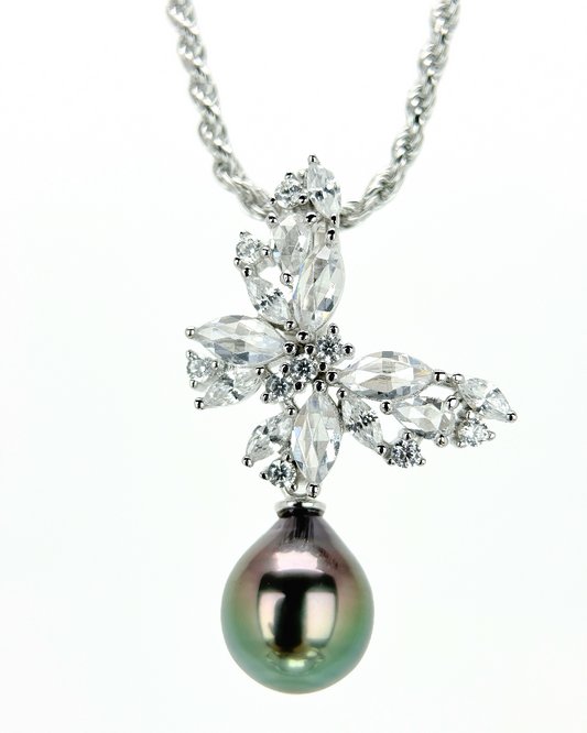 BELVIA | The Butterfly Pendant