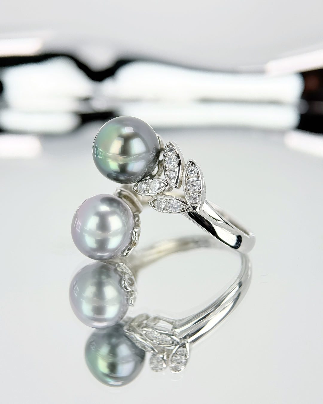 Eirleaf | Adjustable Ring with twin Tahitian Pearl