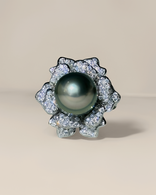 Flora | Adjustable Ring with Blooming Tahitian Pearl
