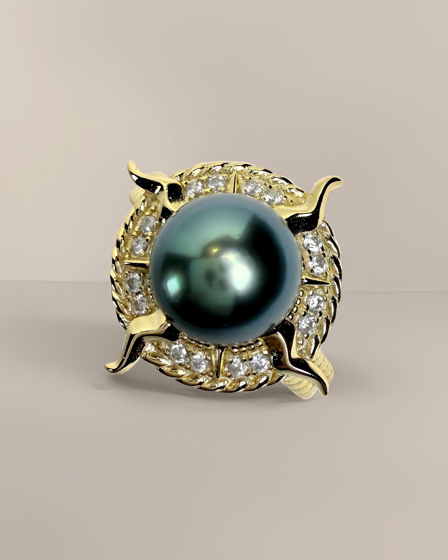 Solara | Adjustable Sun Ring with Green Tahitian Pearl