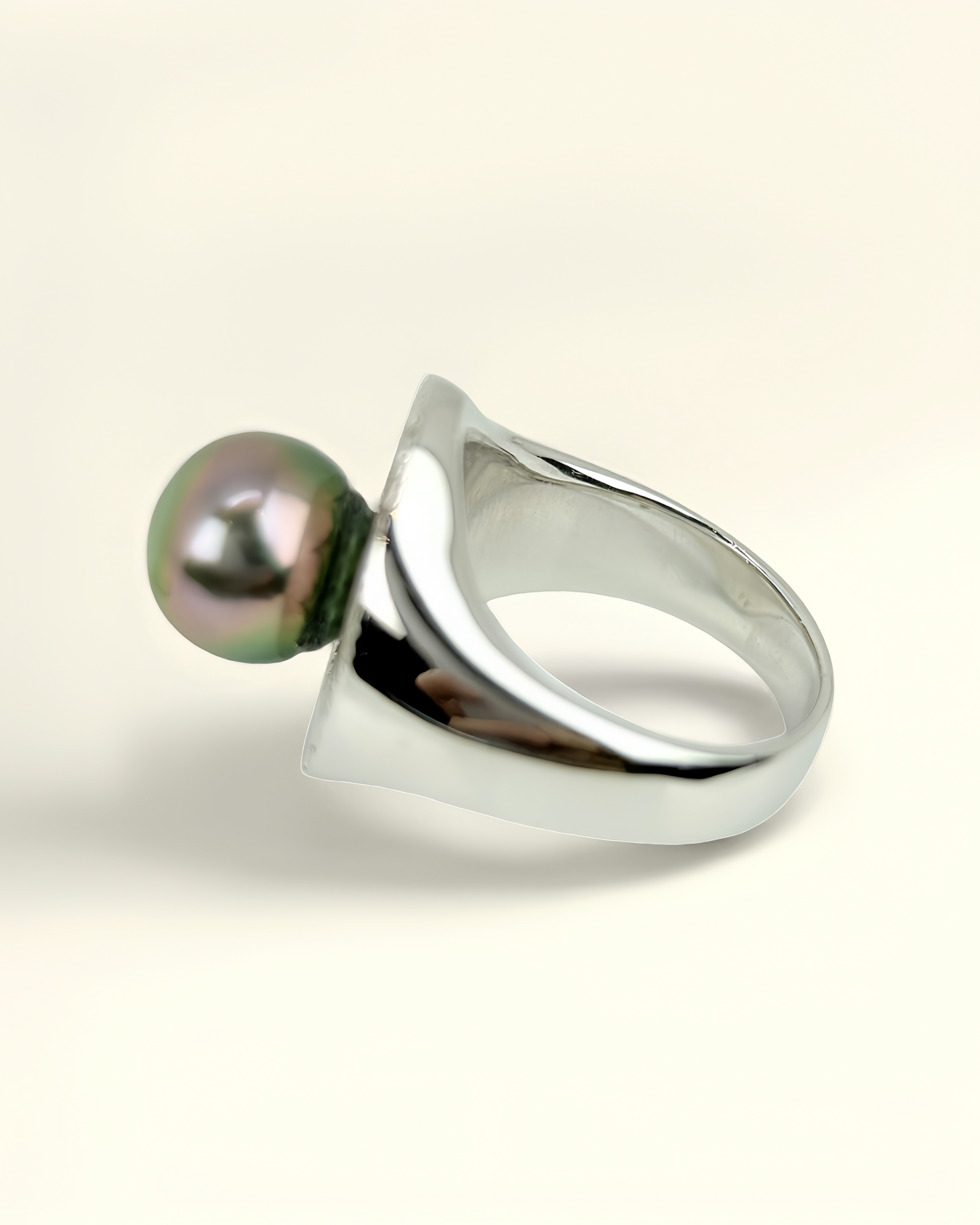 Psyche | Natural Tahitian pearl ring