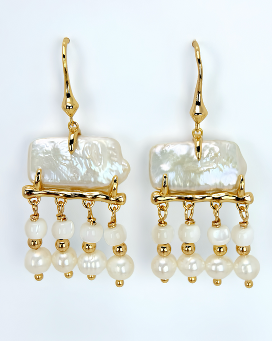 Metro Square | Baroque fresh water Earrings