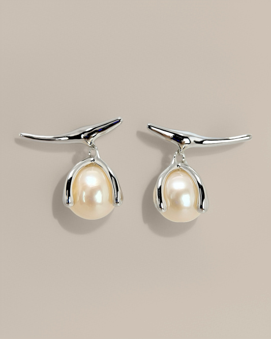 Solenne | Cream-Gold Pearl Stud Earrings