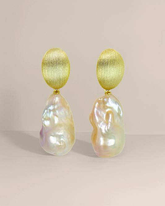 Aurélis | Golden Whisper Baroque Earrings